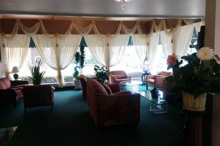 Hotel Interior 10 of 28