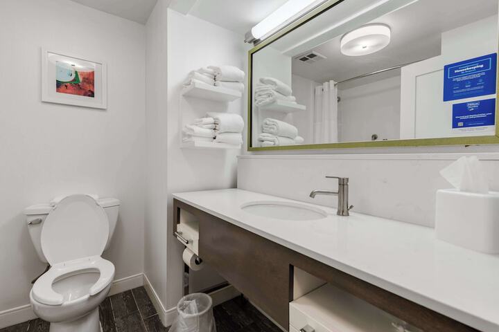 Room 20 of 44