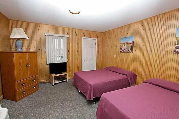 Room 25 of 61