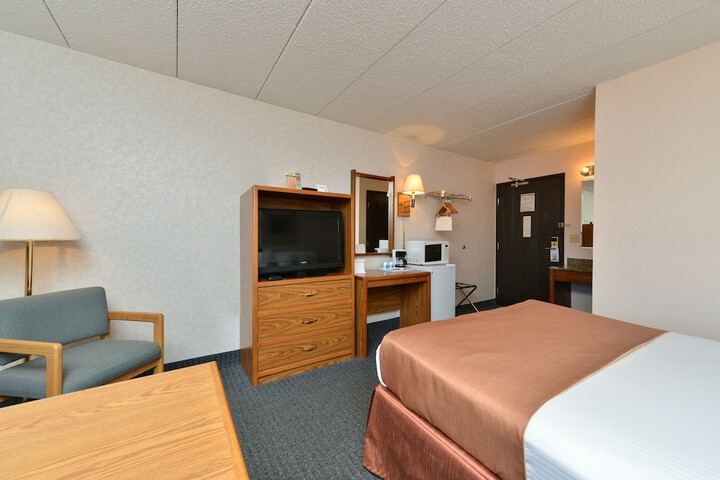 Room 19 of 28
