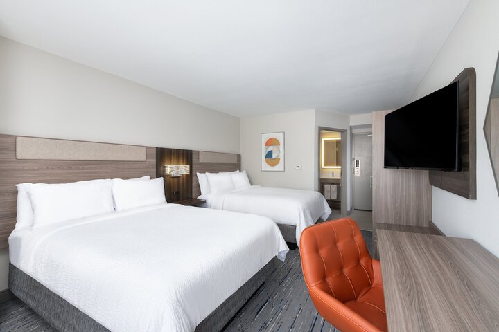 Room 27 of 60