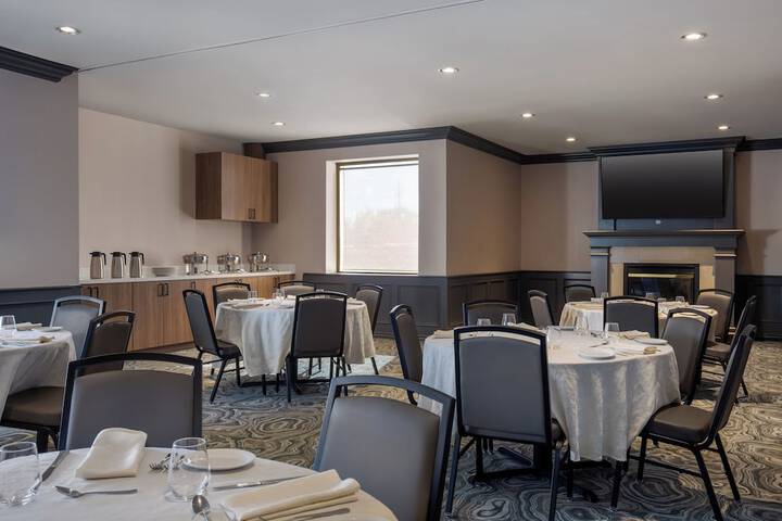 Staybridge Suites St. Catharines Conf Center by IHG