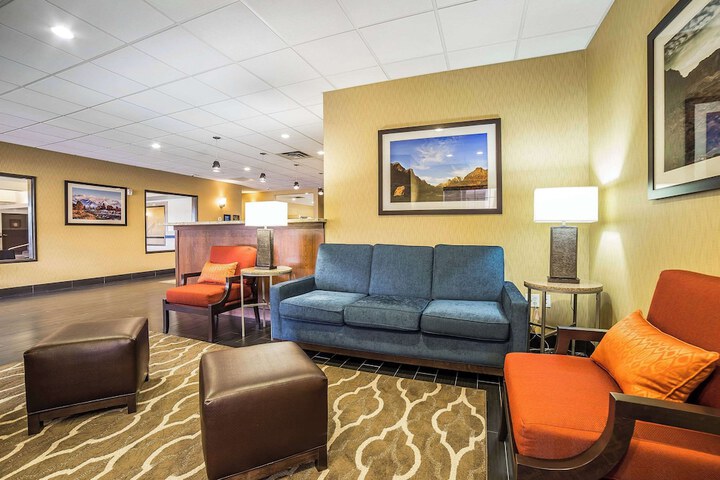 Hotel Interior 11 of 49