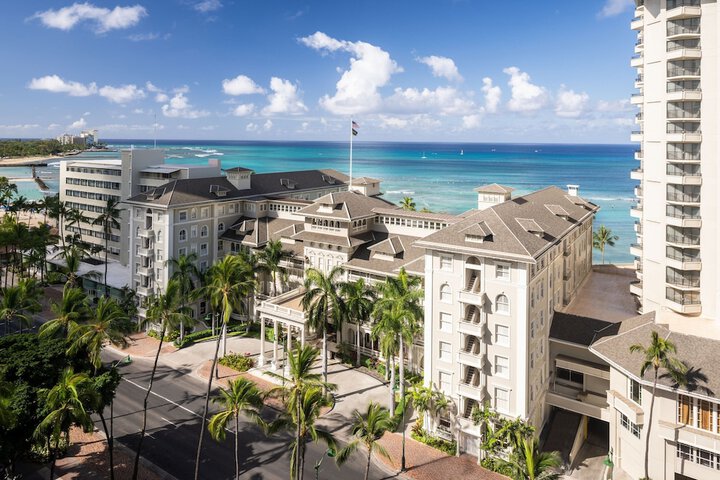 Moana Surfrider a Westin Resort & Spa, Waikiki Beach
