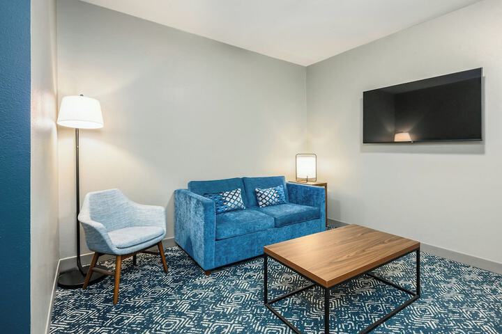 Four Points by Sheraton Bedford Manchester Airport