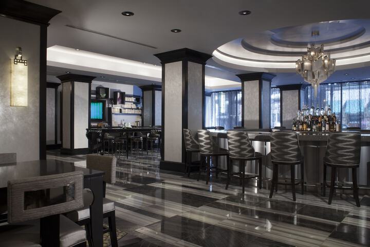 Lounge 58 of 71