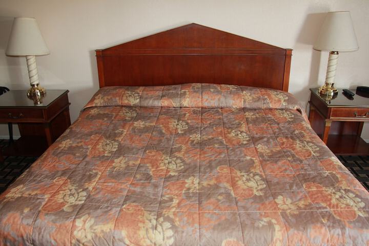 Room 46 of 89