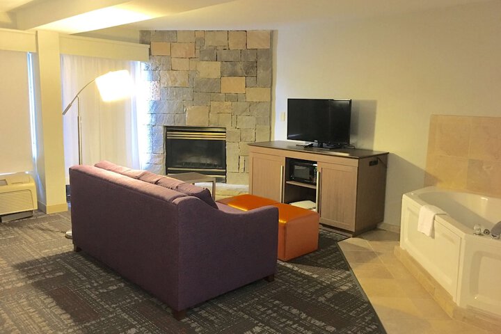 Room 18 of 50