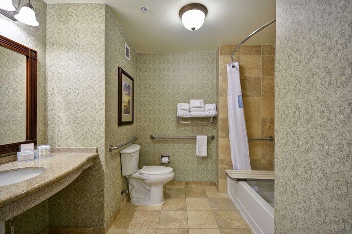 Room 30 of 72