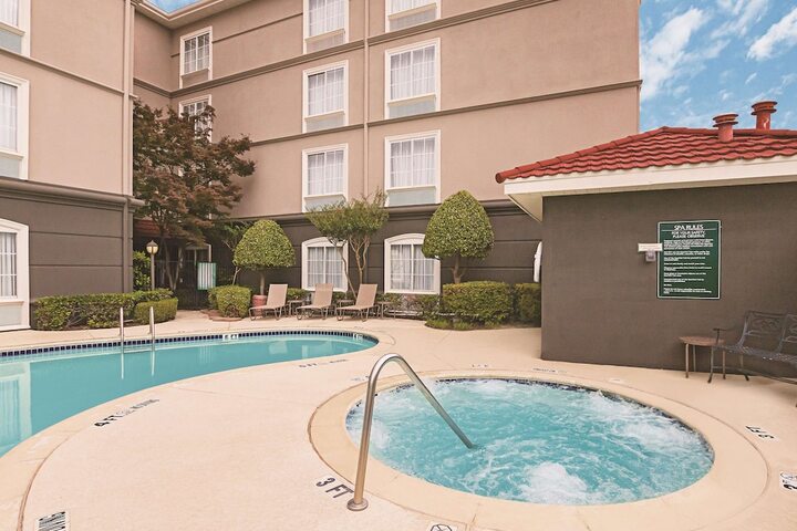 Pool 8 of 44
