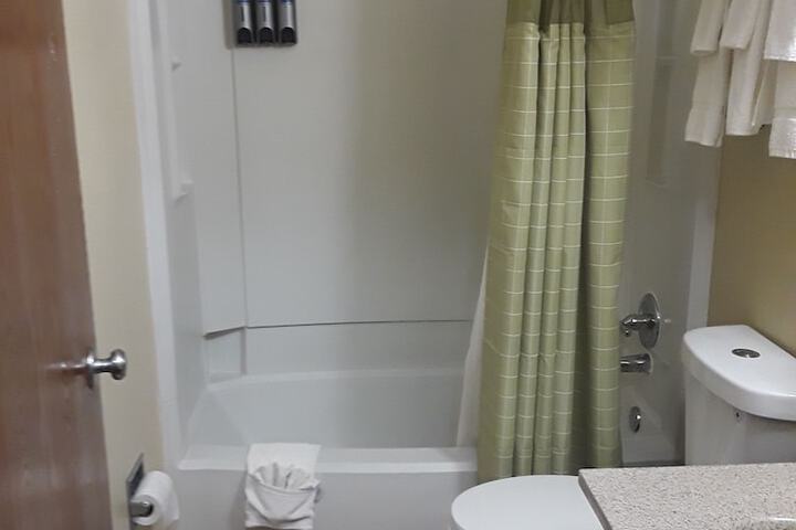 Room 16 of 29