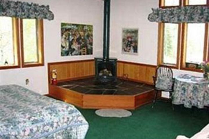 High Country Inn B & B