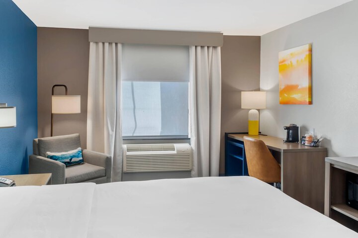 Comfort Inn & Suites El Paso I-10 Airport Area