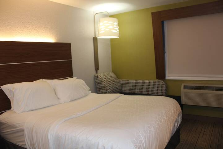 Room 26 of 58