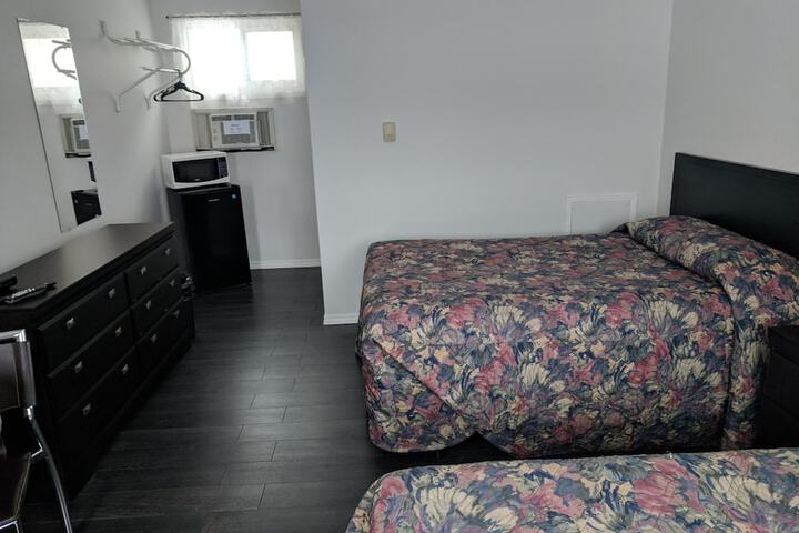 Room 11 of 23