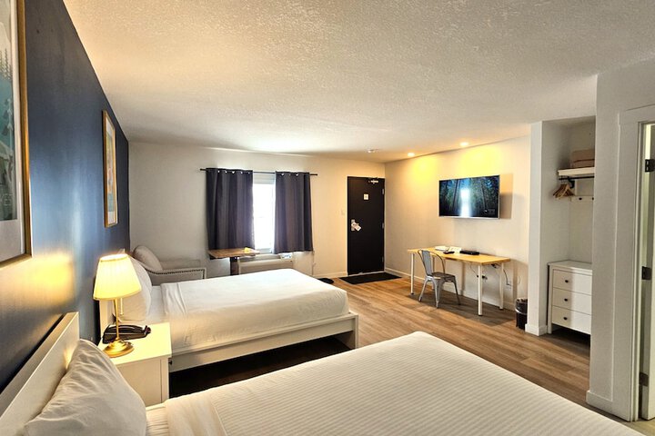 Cloud 9 Inn