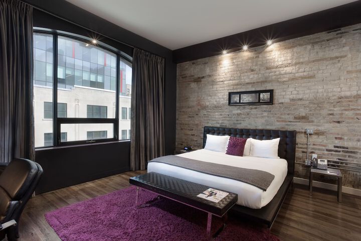 Room 26 of 31