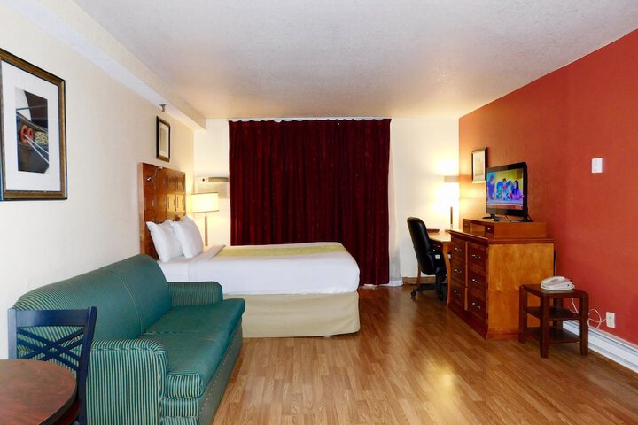 Room 43 of 58