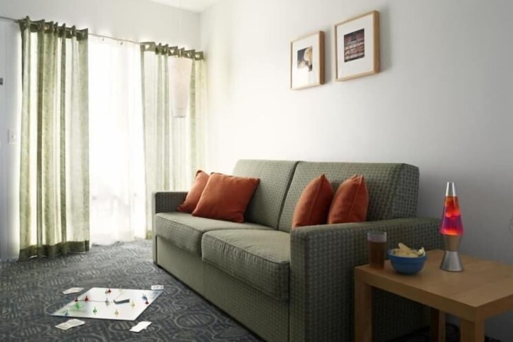 Starlux Hotel