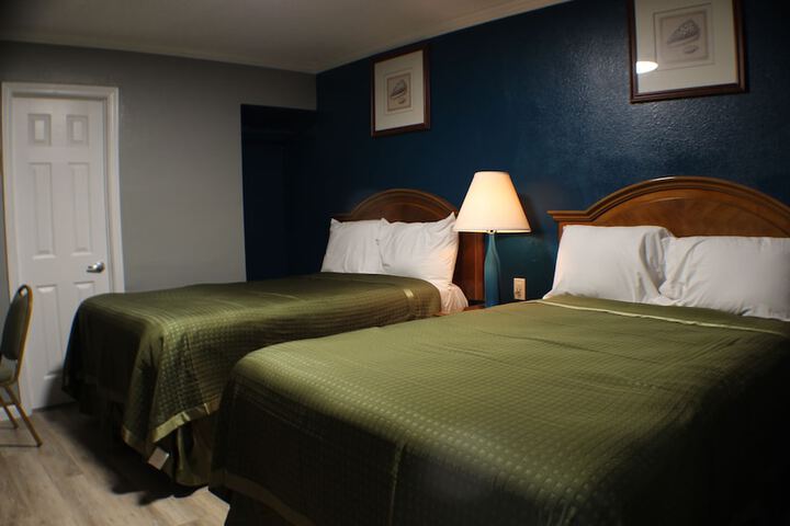 Room 8 of 24