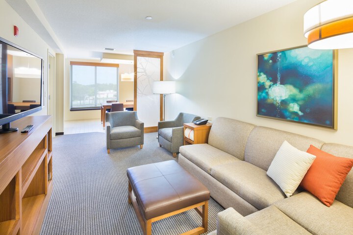 Room 17 of 46