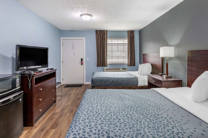 Room 36 of 60