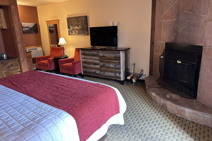 Room 98 of 191