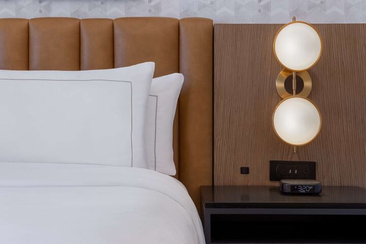 Room 21 of 36