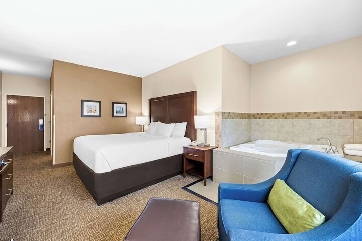 Room 54 of 72