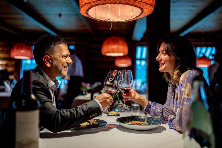 Dining 48 of 76
