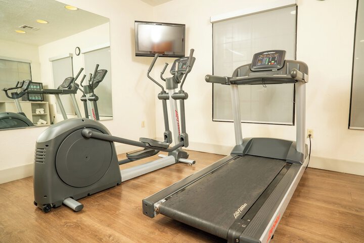 Holiday Inn Express Hotel & Suites Hesperia by IHG
