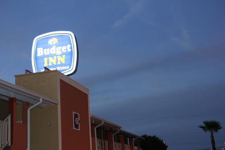 Budget Inn