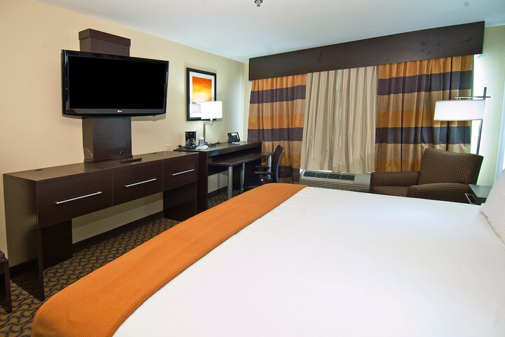 Room 20 of 32