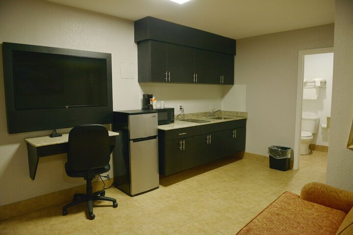 Room 44 of 49