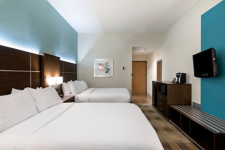 Holiday Inn Express & Suites Grenada by IHG