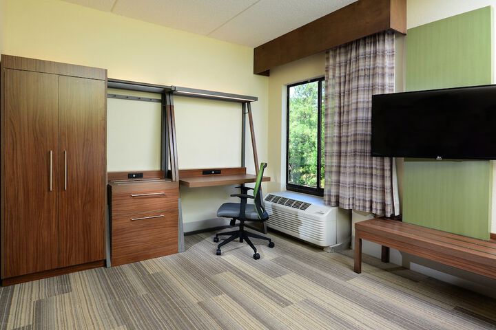 Room 21 of 53