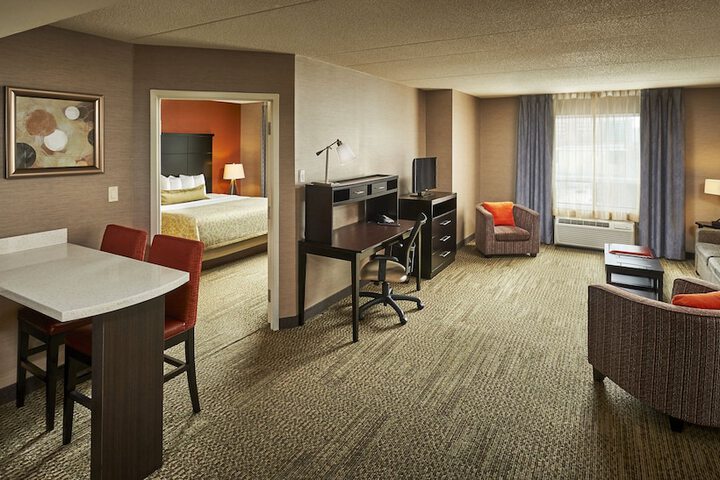 Staybridge Suites Hamilton Downtown by IHG