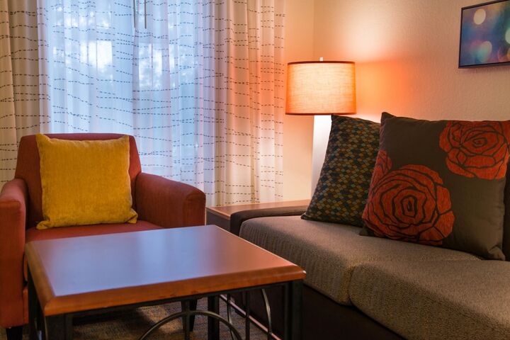 Room 32 of 50