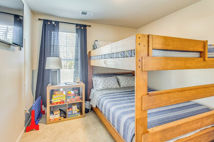 Near Golf Courses: Cozy Home in Ocean Isle Beach!