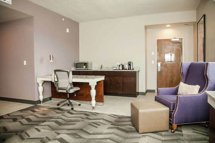 Room 36 of 64