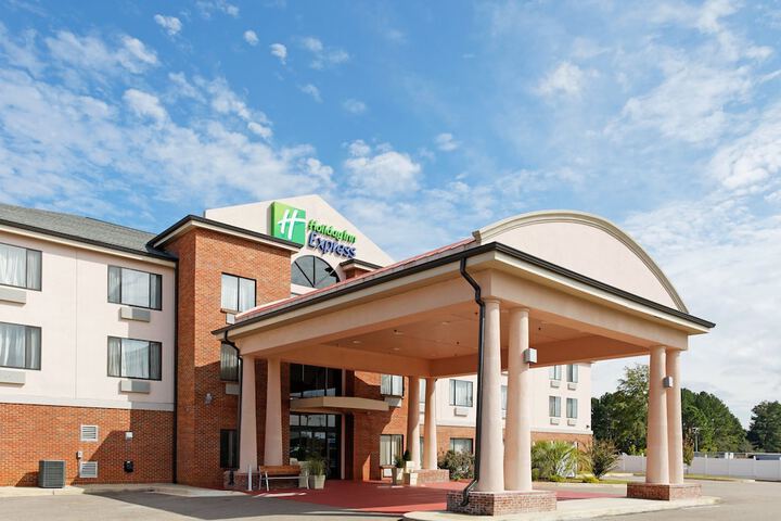 Holiday Inn Express Hotel & Suites Sylacauga by IHG