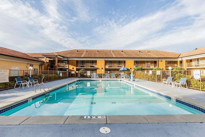 Quality Inn & Suites Bremen