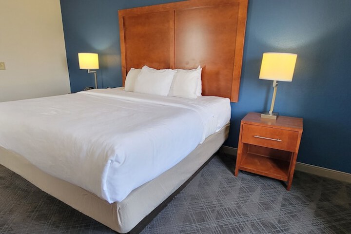 Room 17 of 41