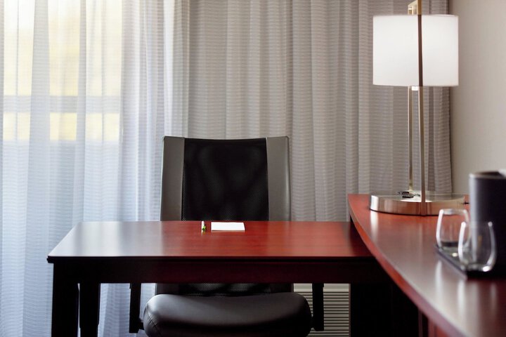 Room 15 of 21