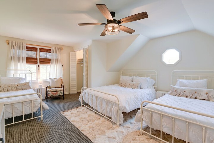 Chic Nashville-area Retreat w / Private Pool!