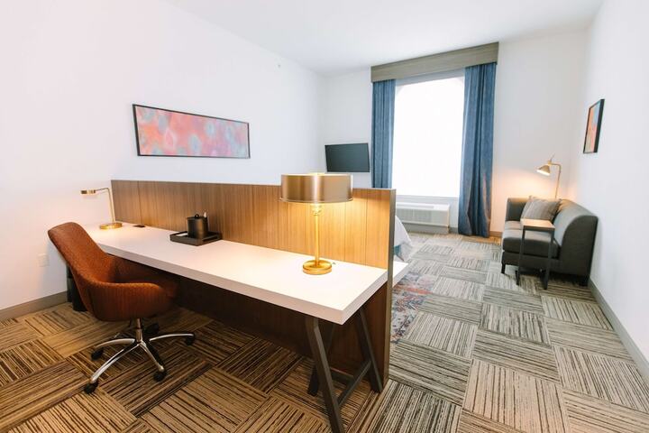 Room 16 of 47