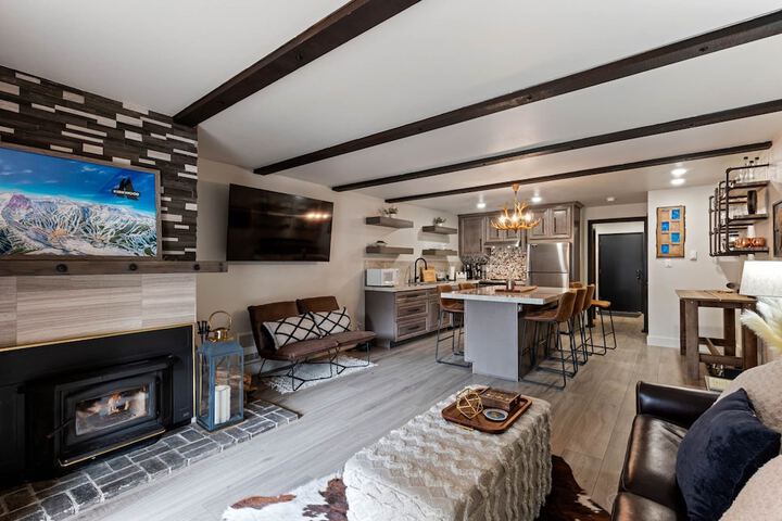 Luxurious 2 Bedroom Base Camp Condo - Steps from Kirkwood Village 2 Condo by RedAwning