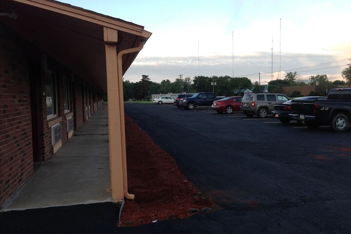 Property Grounds 34 of 36