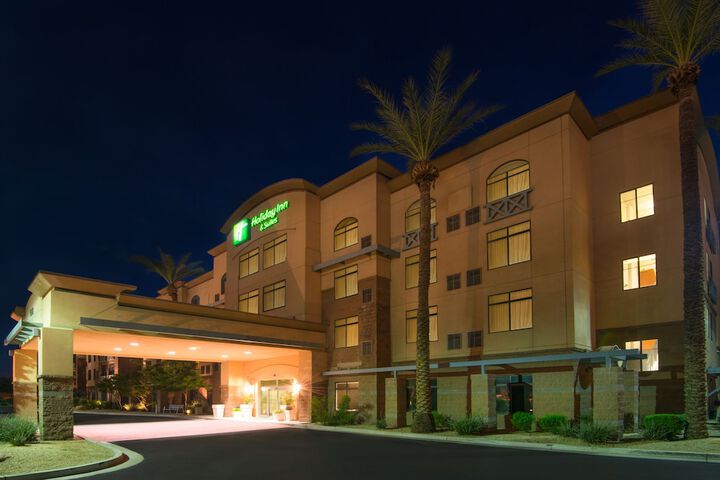 Holiday Inn & Suites Goodyear - West Phoenix Area by IHG
