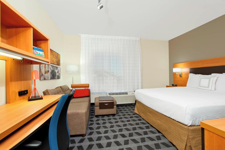 Room 44 of 89